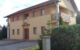 Bodzavirag Apartman